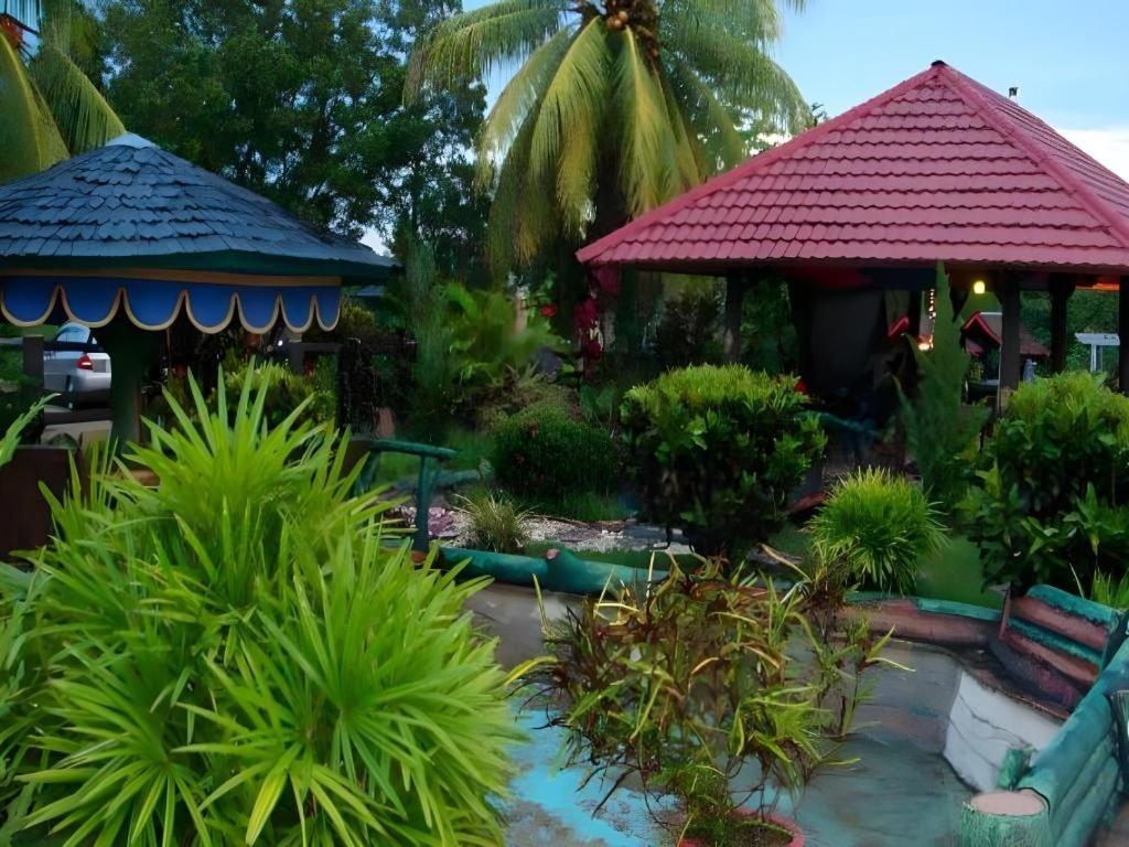 Wonua Monapa Hotel Resort Kendari Exterior foto