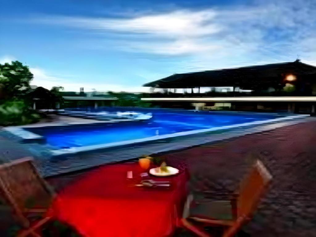 Wonua Monapa Hotel Resort Kendari Exterior foto