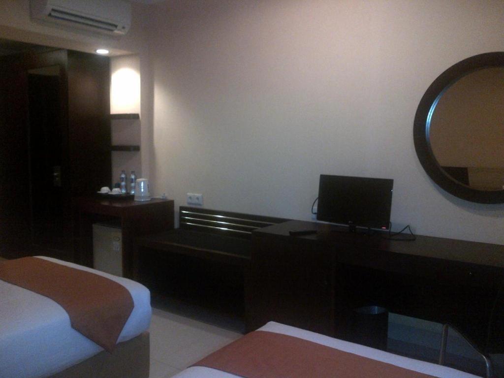 Wonua Monapa Hotel Resort Kendari Exterior foto