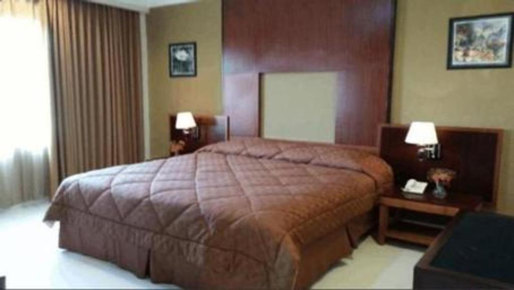 Wonua Monapa Hotel Resort Kendari Exterior foto