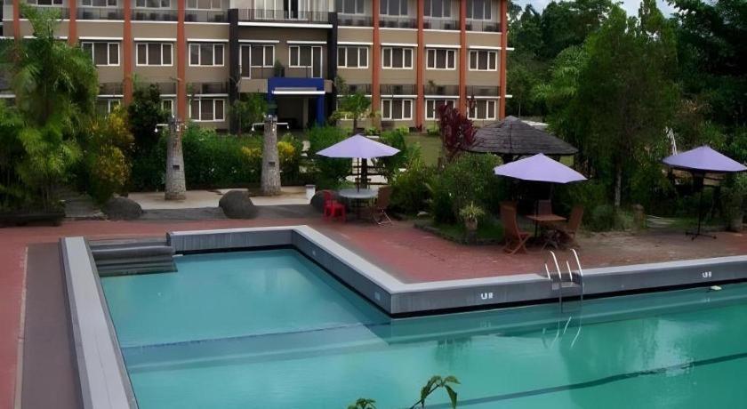 Wonua Monapa Hotel Resort Kendari Exterior foto